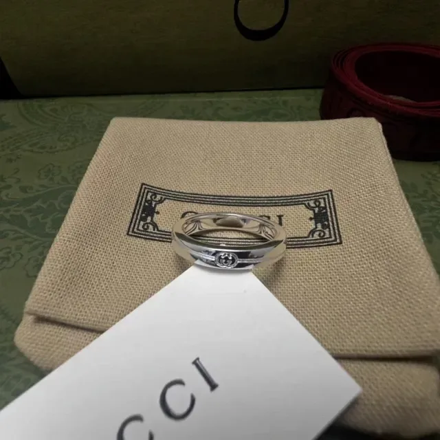 Gucci GG Interlocking Logo Silver-Tone Stackable Rings 4