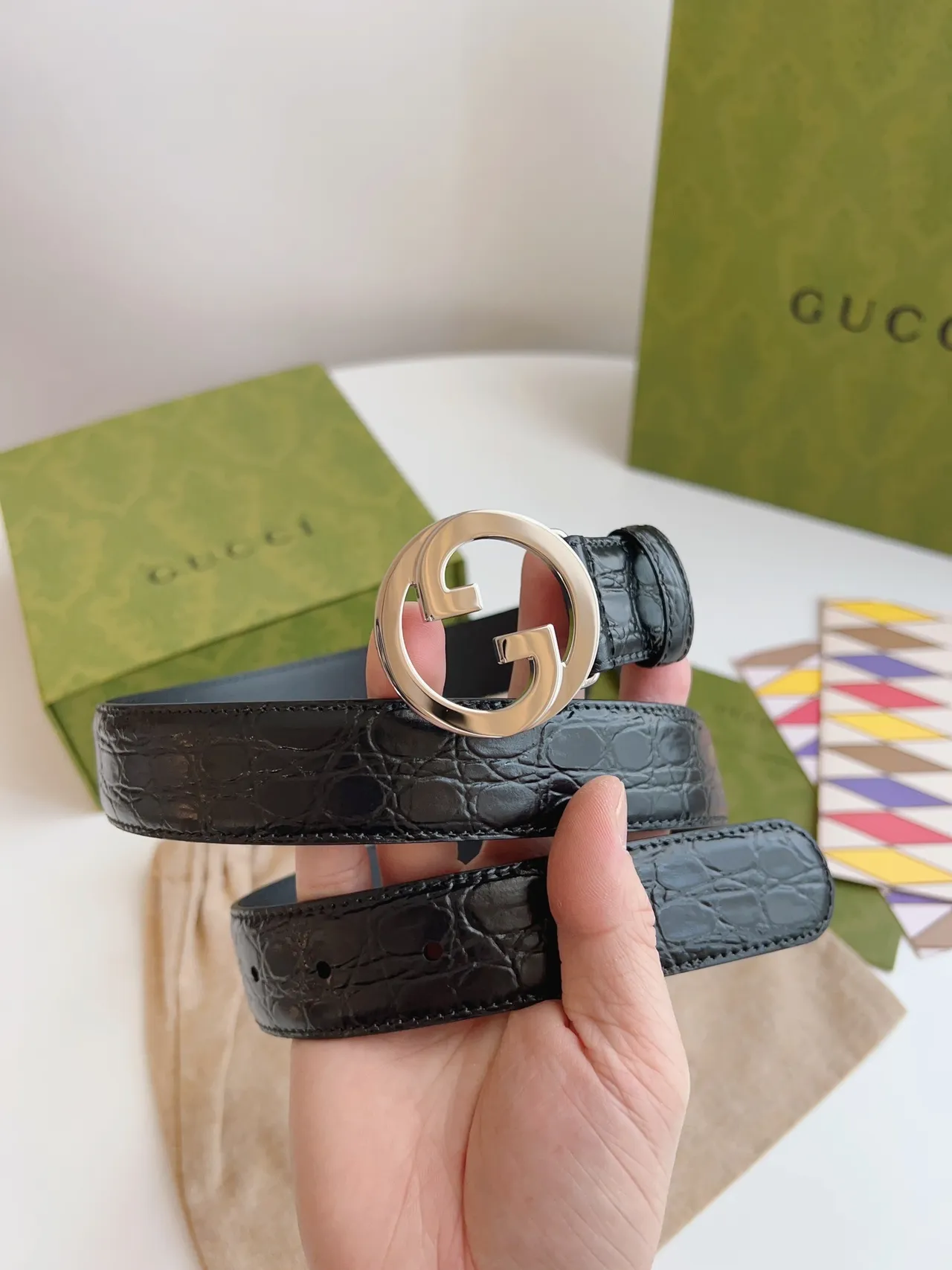 Gucci GG Marmont কালো কুমিরের উপরে উঁচানো চামড়ার বেল্ট 3
