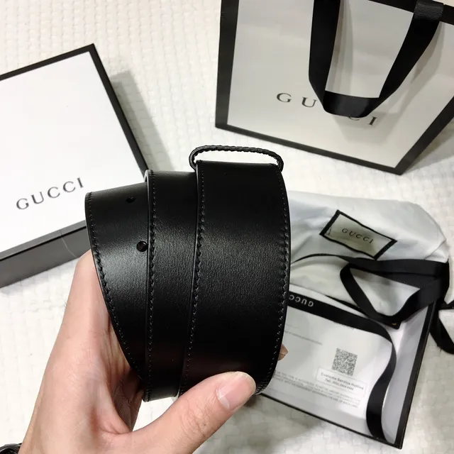 Gucci GG Marmont Ceinture en cuir noir doré douce avec boucle G entrelacée 7