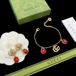 Gucci GG Marmont Cadena Dorada Roja Cadenas Entrelazadas G Encantos Pulsera