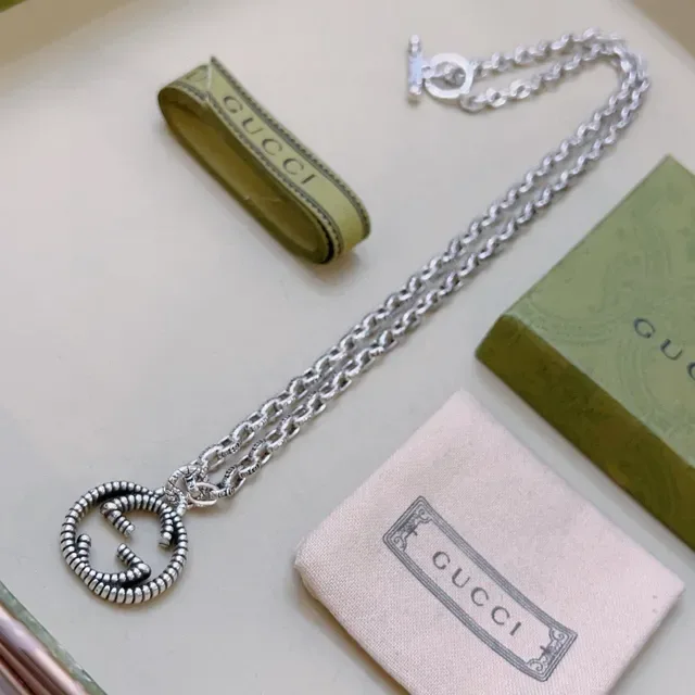 Gucci GG Marmont Interlocking G Beaded Pendant Necklace 7