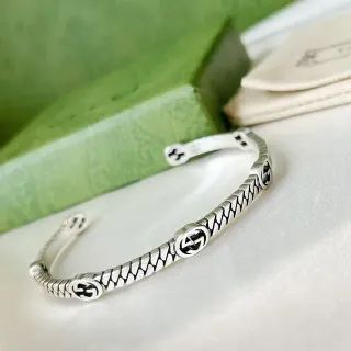 Gucci GG Marmont Interlocking G बुना हुआ कफ ब्रेसलेट
