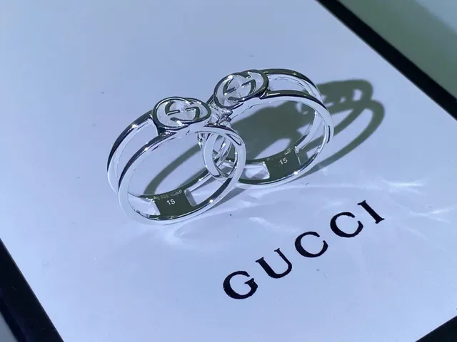 Gucci GG Marmont Interlocking G Double-Band Silver Rings 2