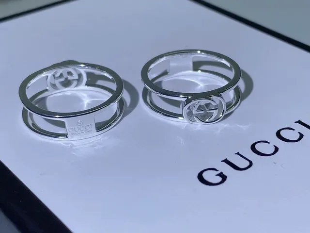 Gucci GG Marmont Interlocking G Double-Band Silver Rings 3