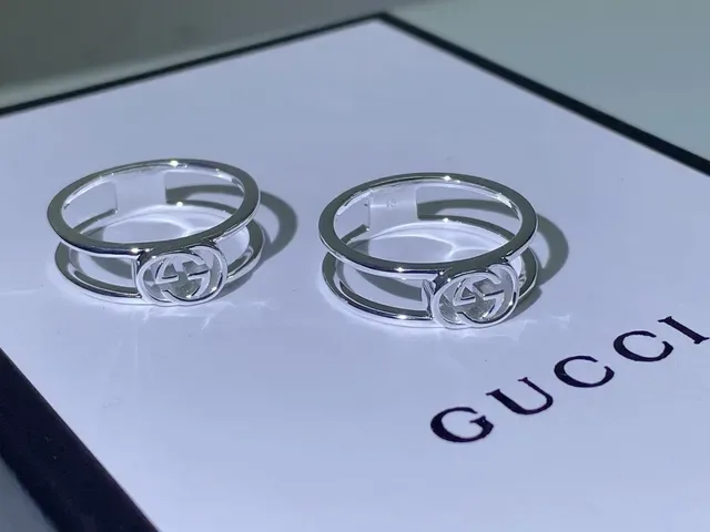 Gucci GG Marmont Interlocking G Double-Band Silver Rings 5