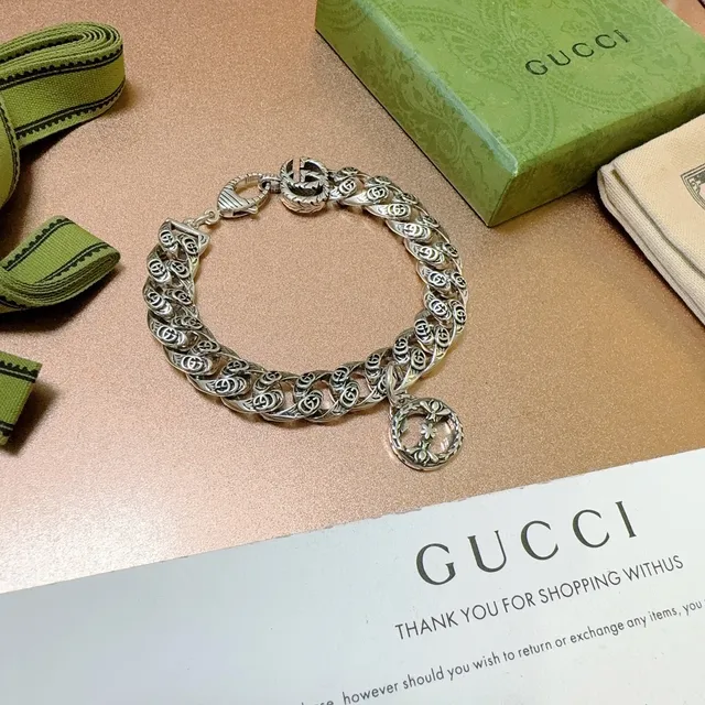 Gucci GG Marmont Interlocking G Floral Charm Bracelet 3