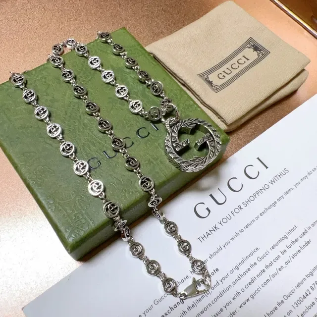 Gucci GG Marmont Interlocking G Laurel Wreath Necklace 3