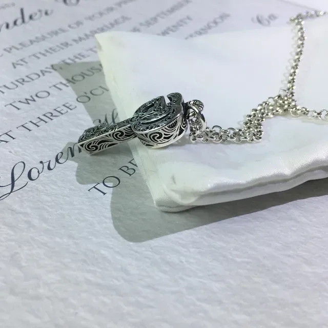 Gucci GG Marmont Key Pendant Silver-Tone Necklace 4