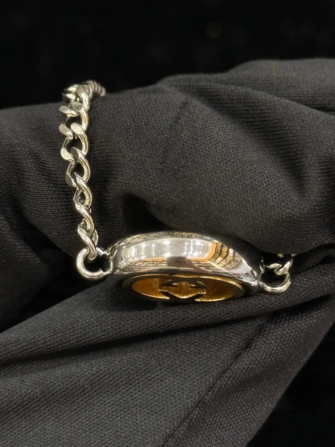 Gucci GG Marmont Oval Double-G Two-Tone Silver and Gold Bracelet 4