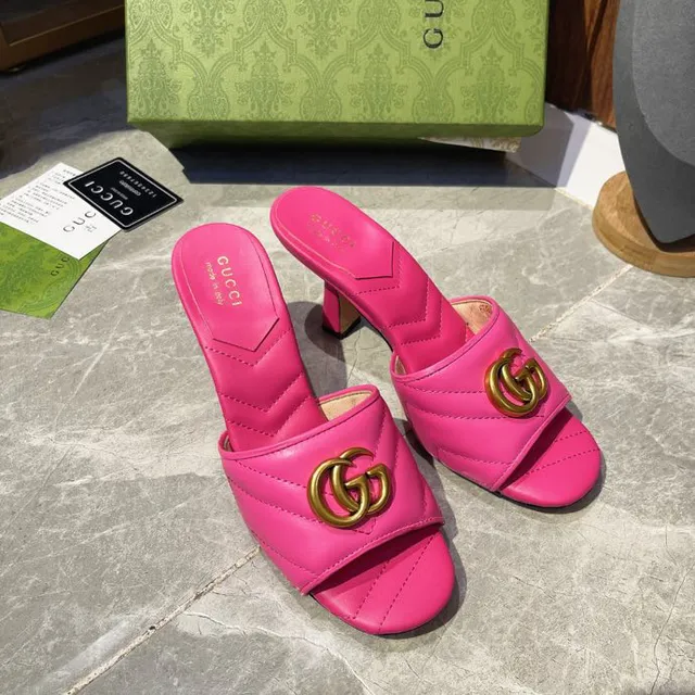 Gucci GG Marmont Quilted Pink Leather Interlocking G Buckle Pumps 8