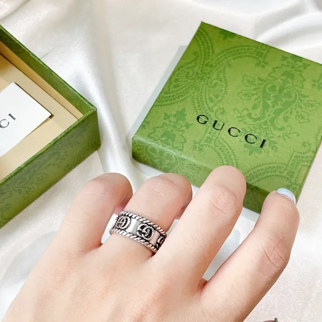 Gucci GG Marmont Rope-Edge Silver-Tone Oxidized Ring 7