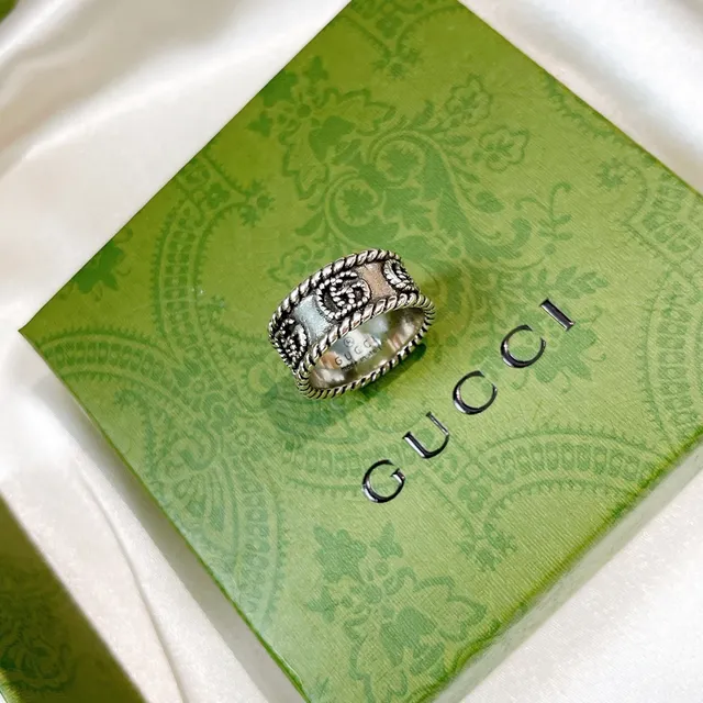 Gucci GG Marmont Rope-Edge Silver-Tone Oxidized Ring 9