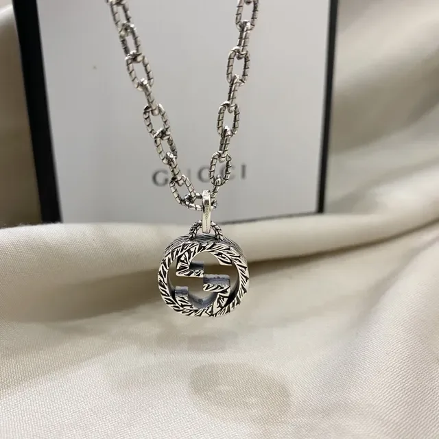 Gucci GG Marmont Silver Black Metal Interlocking G Logo Necklace 2
