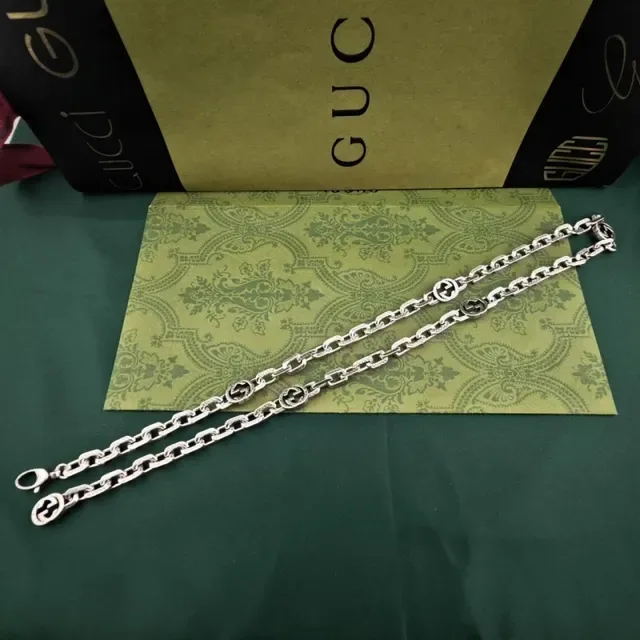 Gucci GG Marmont Silver Interlocking G Logo Links Metal Bracelet 5