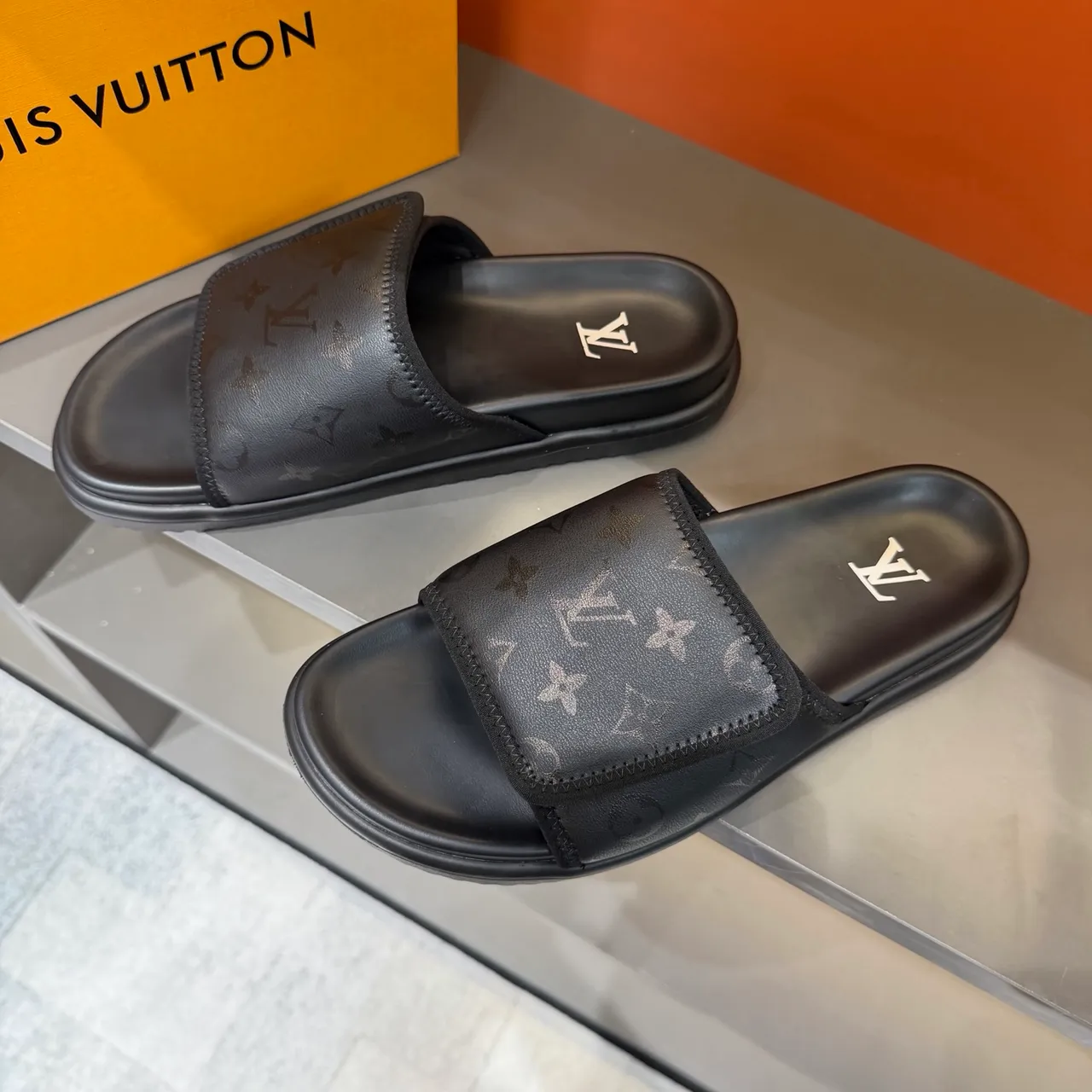 Gucci GG Marmont Slide Black Beige Monogram Webbing Strap Molded Rubber Sole Slippers 21