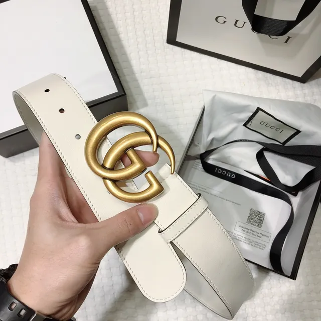 Gucci GG Marmont Ceinture en cuir lisse boucle Interlocking Double-G en or blanc 3