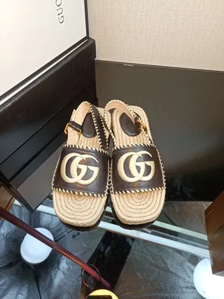 Gucci GG Marmont صندل كاجوال منسوج رافيا 8