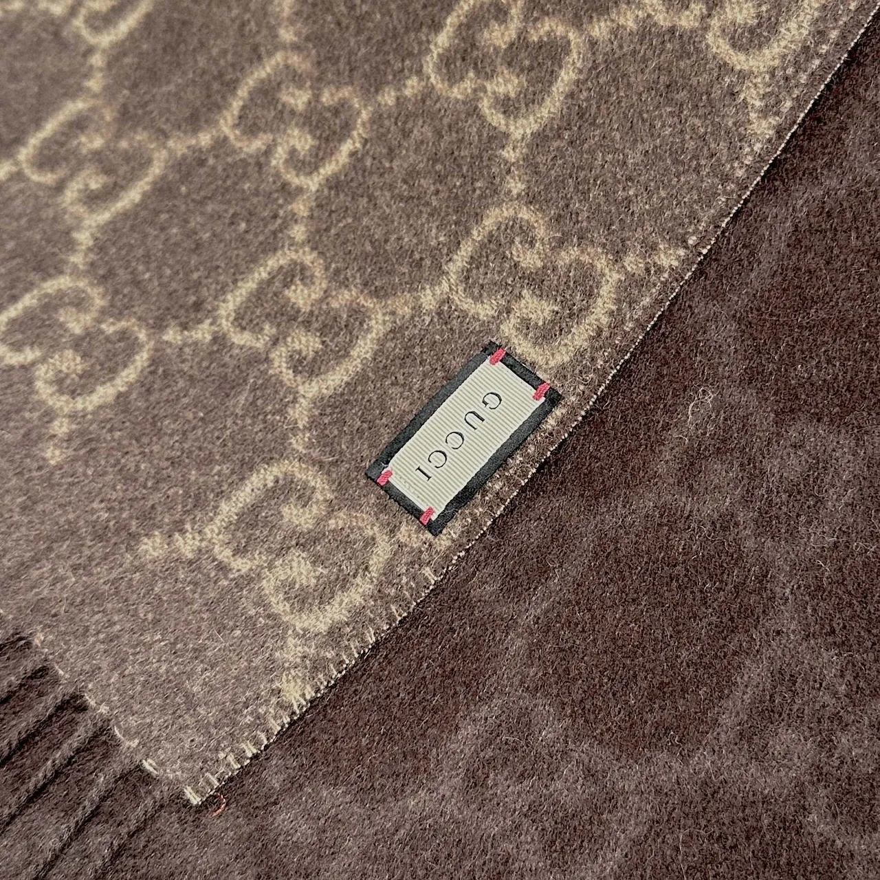 Gucci GG Monogram Jacquard Fringed Cashmere Scarf 9