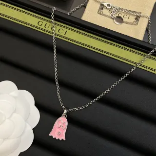 Gucci Charm Fantôme Collier Émaillé Rose