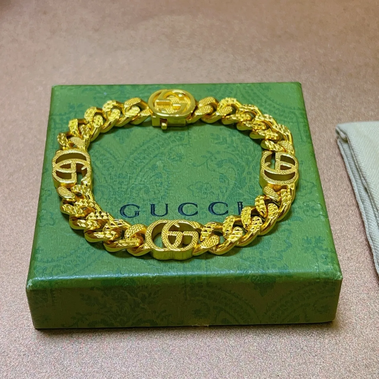 Gucci Gold Chunky Curb-Link Interlocking G Logo Bracelet 5