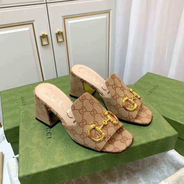 Gucci Horsebit 1955 Beige GG Monogram Canvas Gold Horsebit Chaussons à Talon Bloc 3