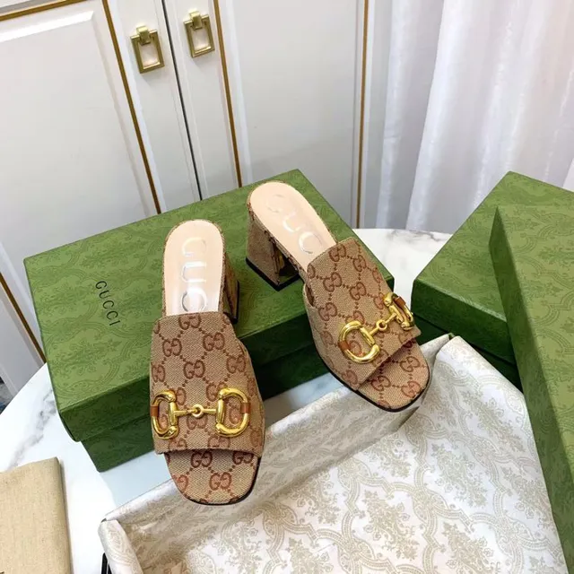 Gucci Horsebit 1955 Beige GG Monogram Canvas Gold Horsebit Chaussons à Talon Bloc 4