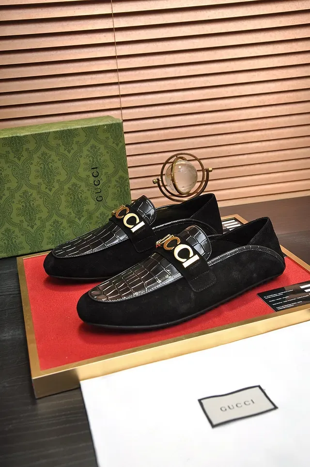Gucci Horsebit 1955 Black Croc-Embossed Leather Loafers 8