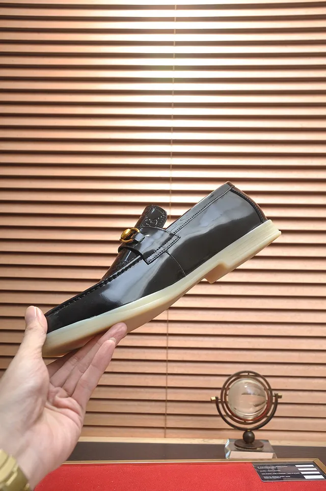 Gucci Horsebit 1955 Black Patent Leather Loafers 6