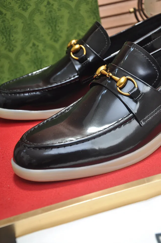 Gucci Horsebit 1955 Mocassins en Cuir Patent Noir 3