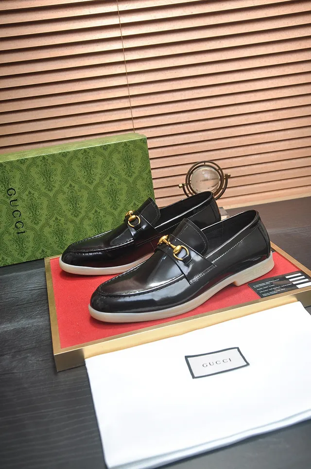Gucci Horsebit 1955 Mocassins en Cuir Patent Noir 8