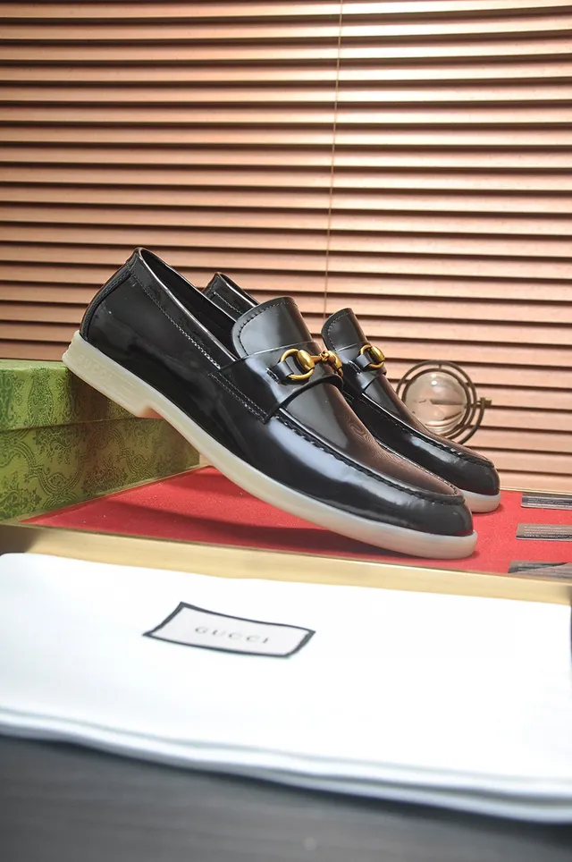Gucci Horsebit 1955 Mocassins en Cuir Patent Noir 9