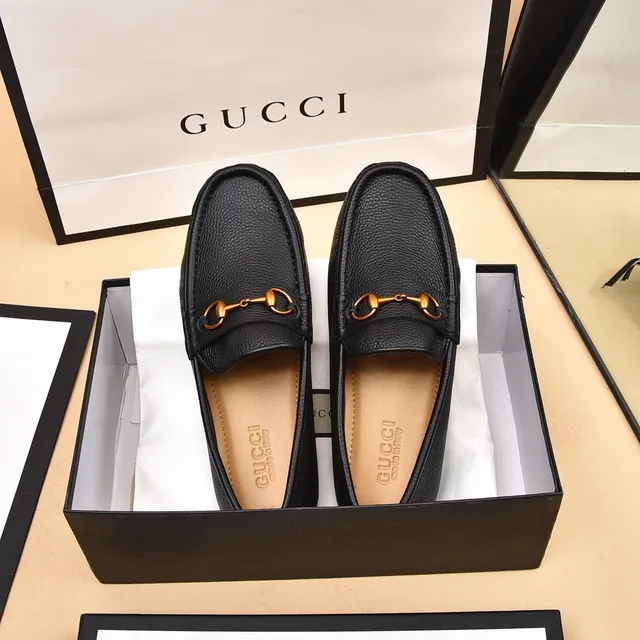 Gucci Horsebit 1955 Black Pebbled Leather Horsebit Loafers 9