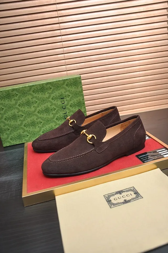 Gucci Horsebit 1955 ब्राउन गोल्ड साबर अपर बकल लोफर 3
