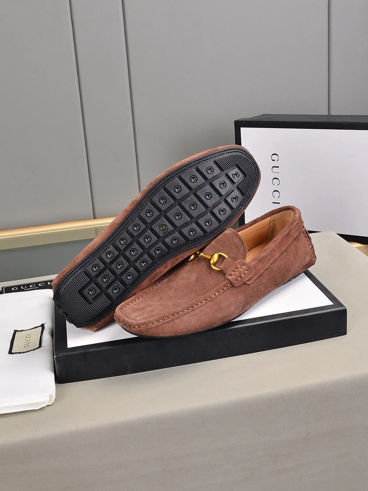 Gucci Horsebit 1955 বাদামী সুয়েড লোফার 4