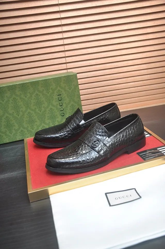Gucci Horsebit 1955 Mocassins de crocodilo pretos 3