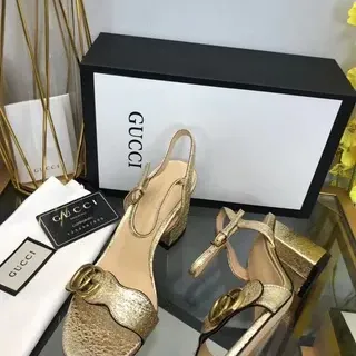 Gucci Horsebit 1955 Metallic Gold Textured Leather Gladiator Sandals