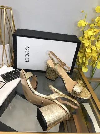 Gucci Horsebit 1955 Sandales Gladiator en Cuir Texturé Or Métallique 3