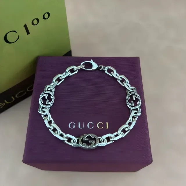 Gucci Interlocking G Charm Silver-Tone Chain Necklace 3