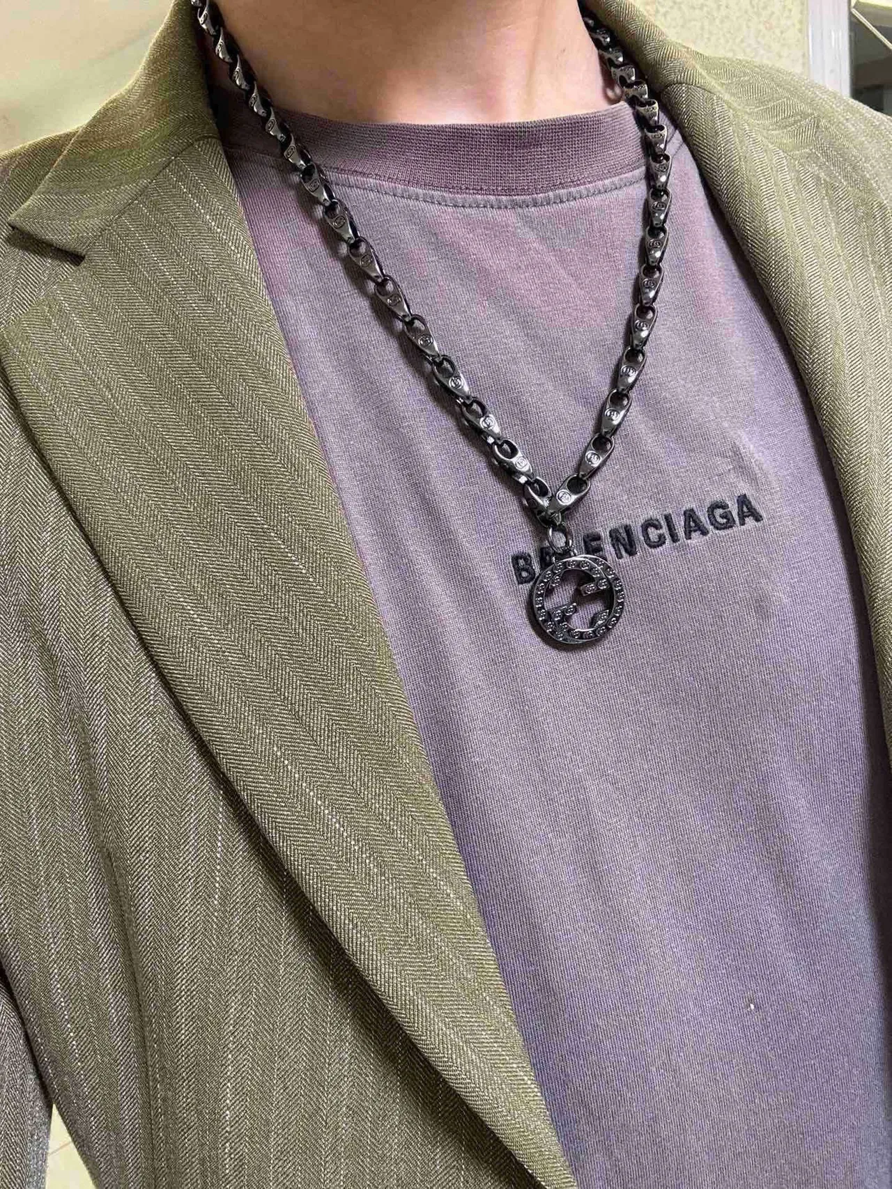 Gucci Interlocking G Crystal Pendant Necklace 8