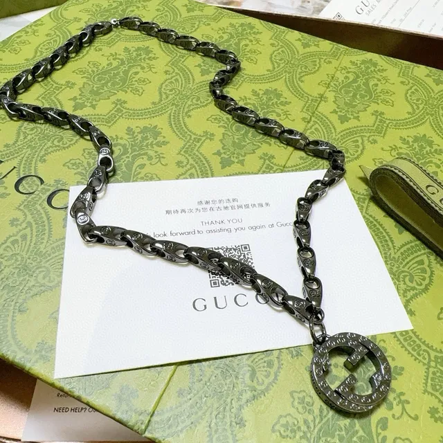 Gucci Interlocking G Crystal Pendant Necklace 3