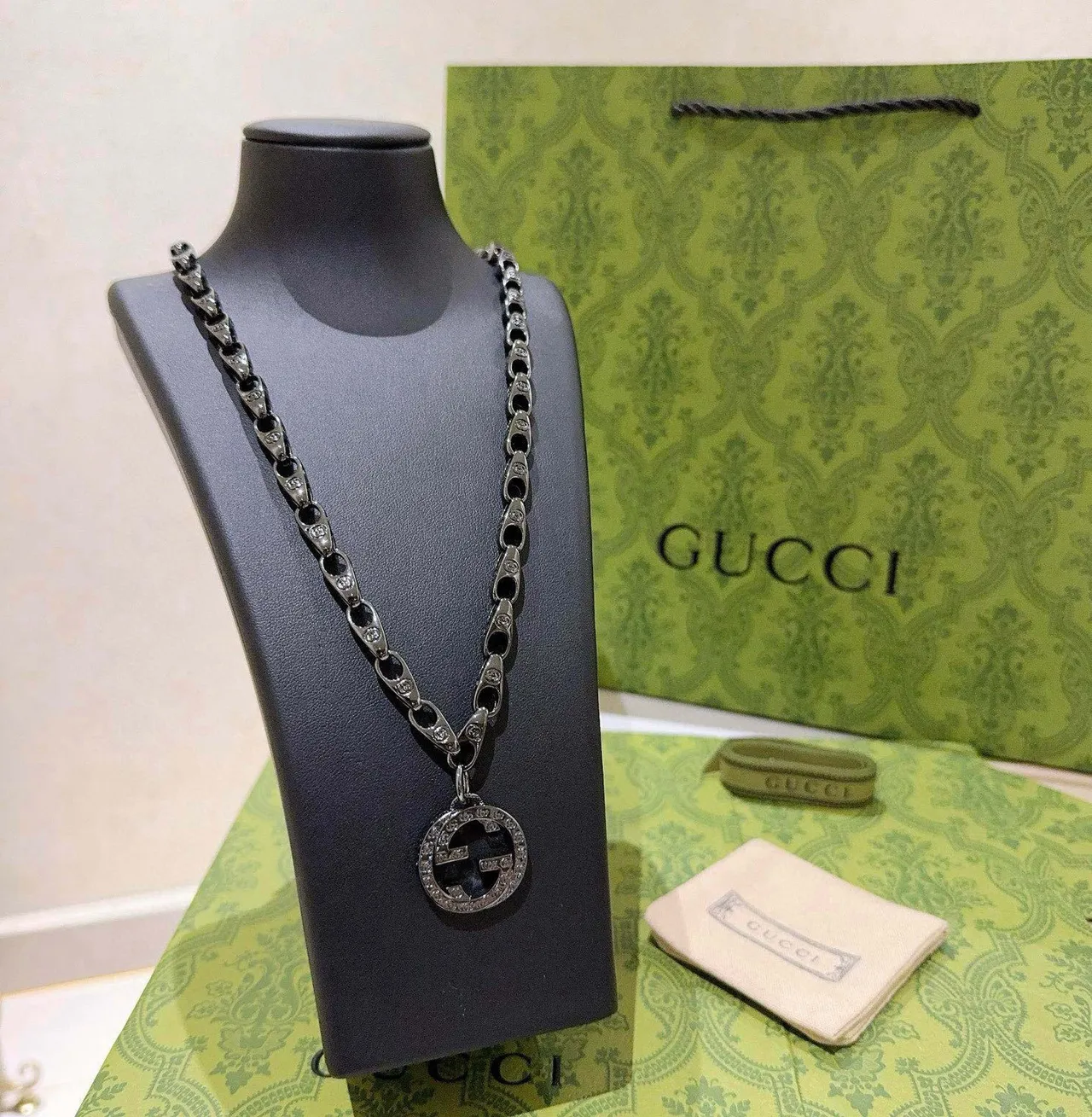 Gucci Interlocking G Crystal Pendant Necklace 7