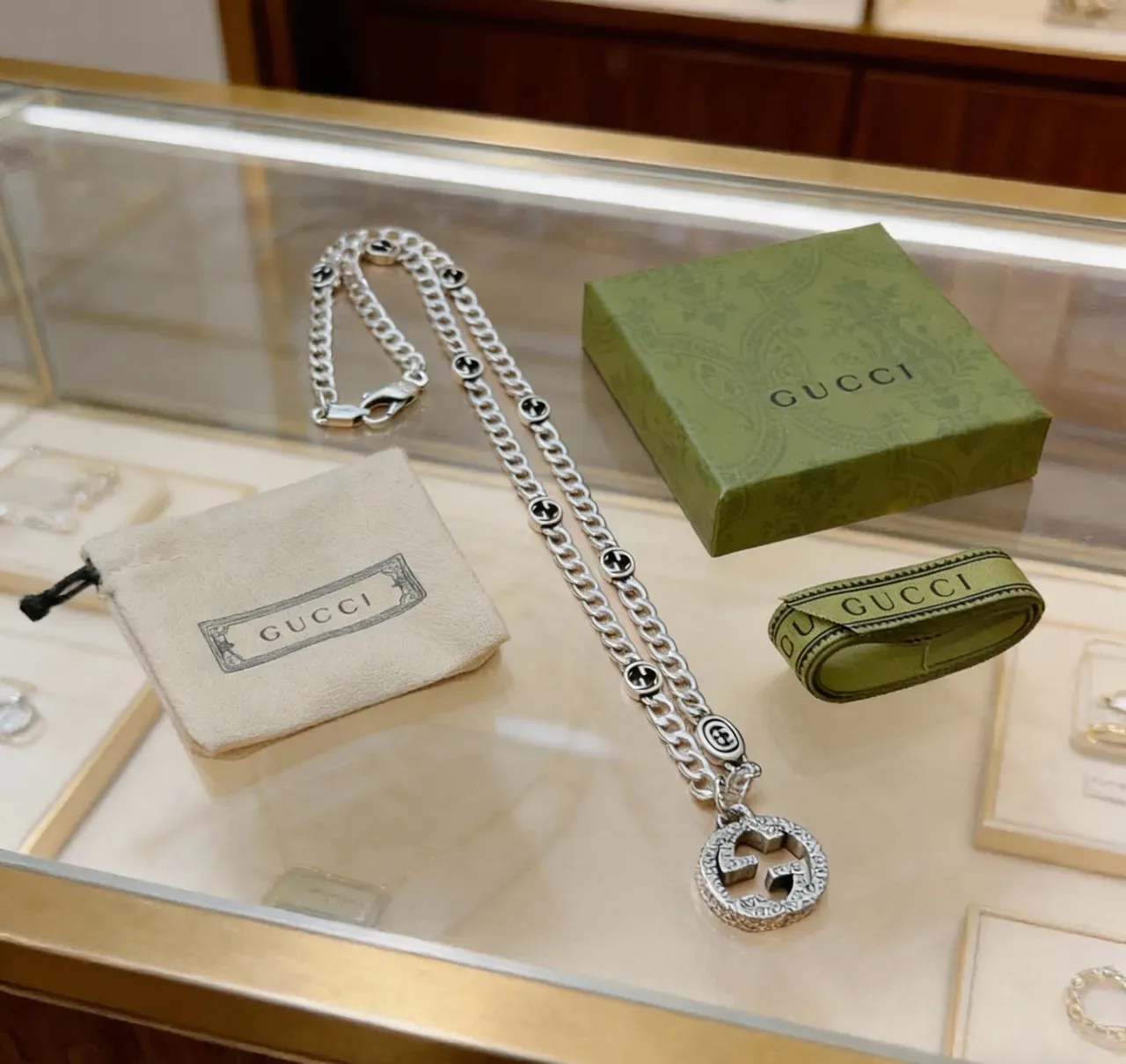 Gucci Interlocking G Pendant Silver Chain Necklace 2