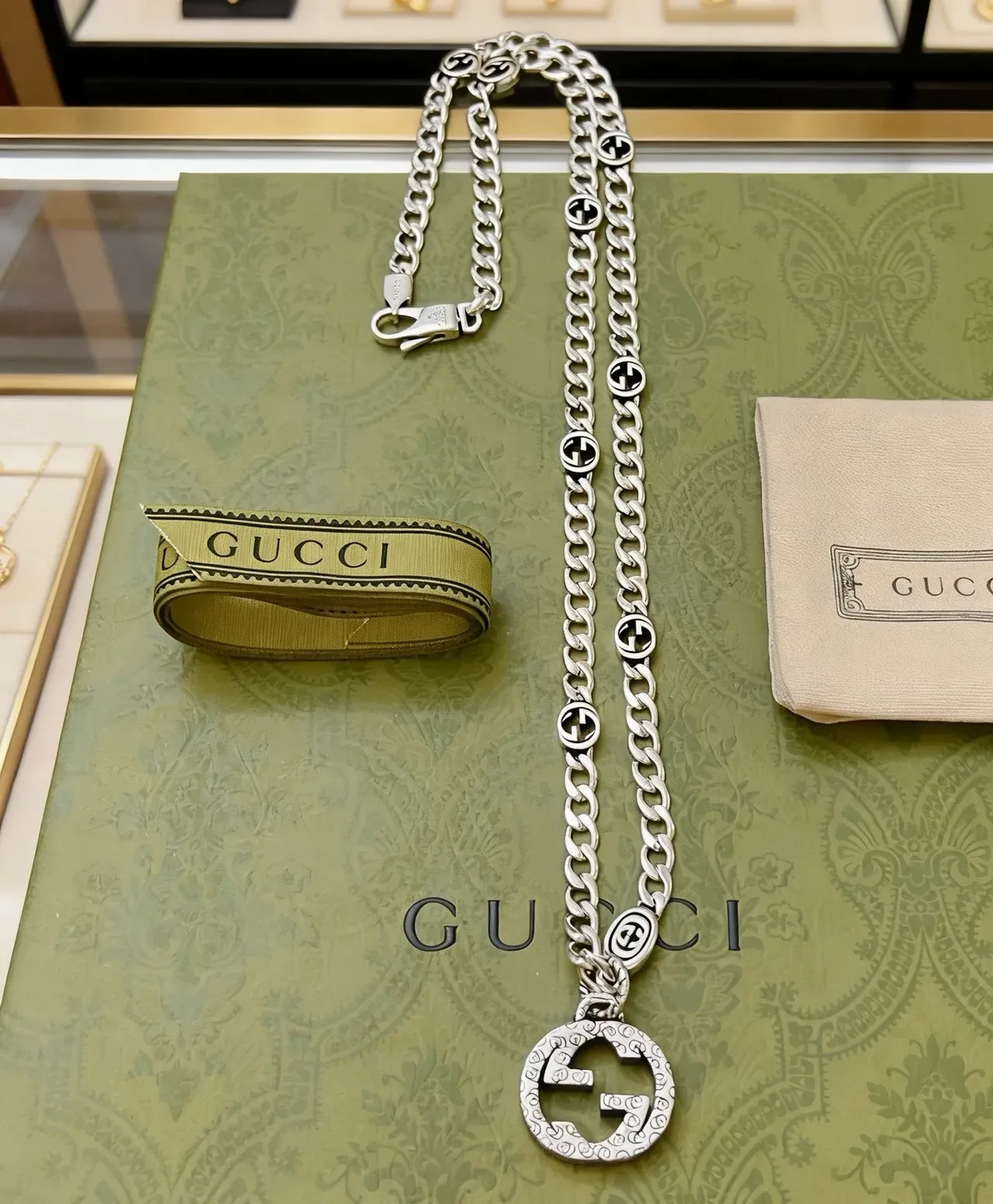 Gucci Interlocking G Pendant Silver Chain Necklace 3