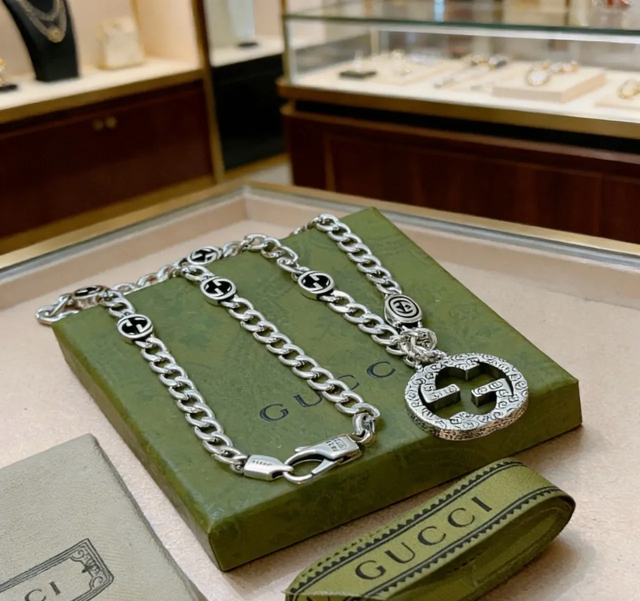 Gucci Interlocking G Pendant Silver Chain Necklace 4
