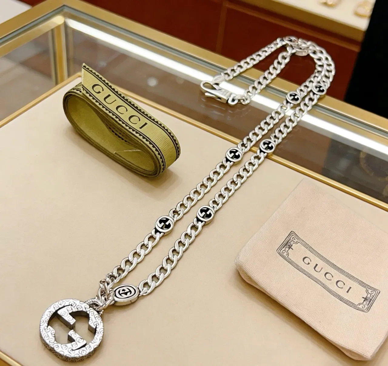 Gucci Interlocking G Pendant Silver Chain Necklace 9