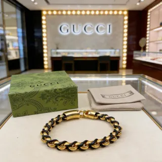 Gucci Interwoven Bracelete de Corrente de Couro Dourado e Preto