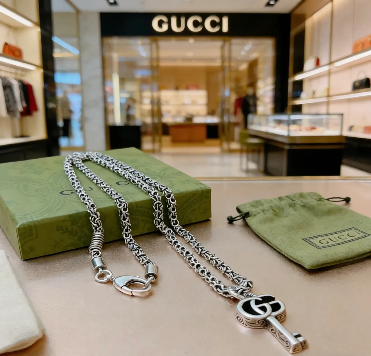 Gucci Key Silver Green Byzantine Chain Interlocking Double G Pendant Necklace 5