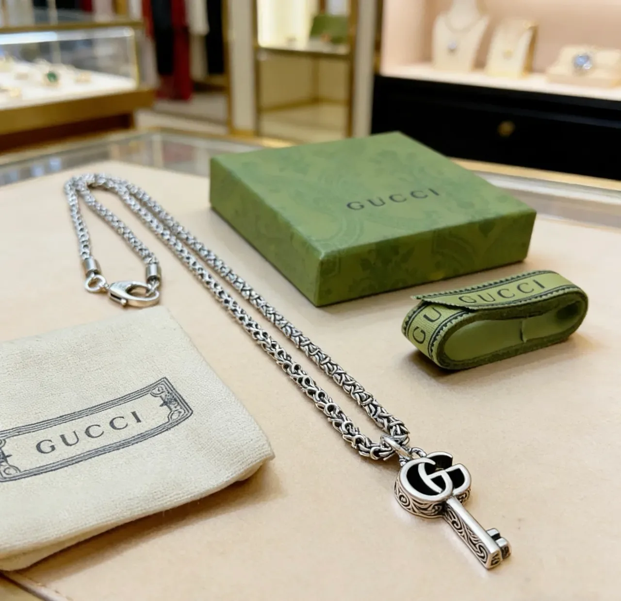 Gucci Key Silver Green Byzantine Chain Interlocking Double G Pendant Necklace 7