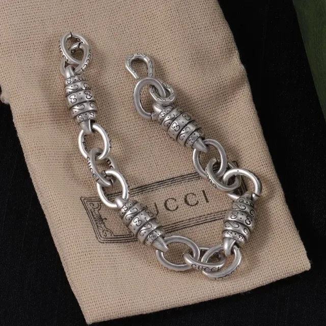 Gucci Link to Love Silver Antiqued Chunky Chain Bracelet 3