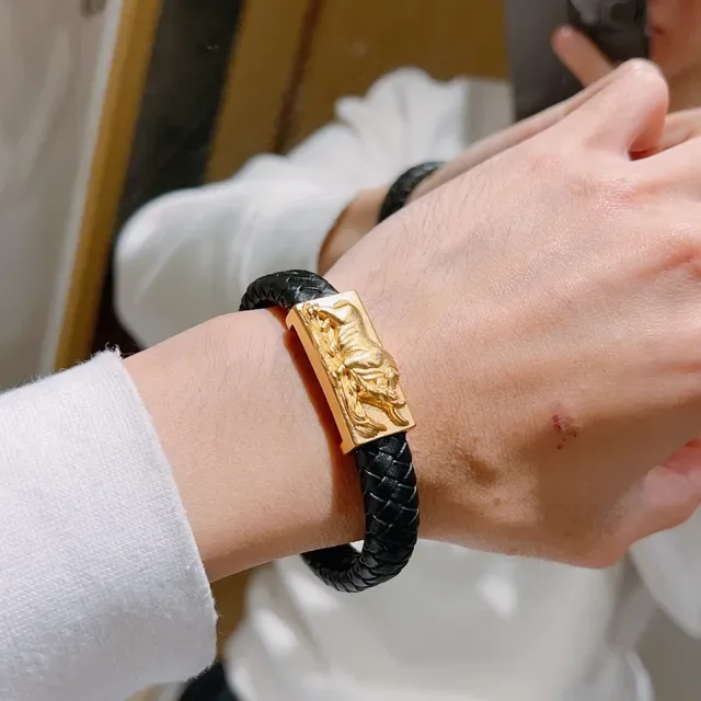 Gucci Lion Motif Braided Leather Bracelet 2